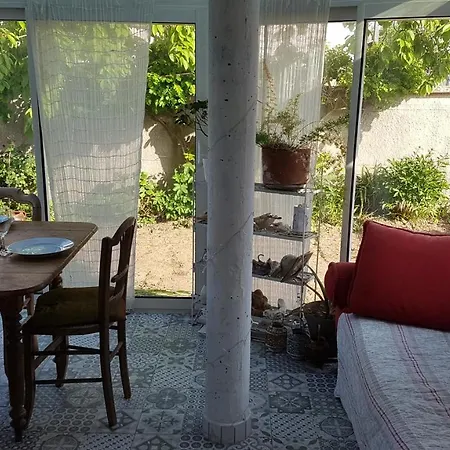Maison Granvillaise, Claire Et Zen Granville